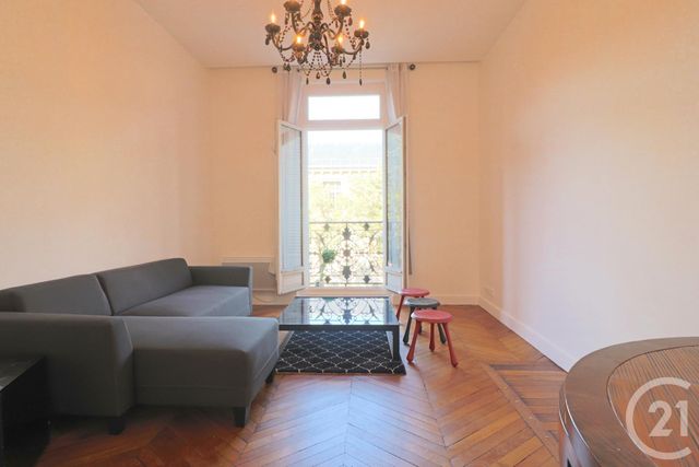 Appartement F2 à louer - 2 pièces - 48.16 m2 - PARIS - 75011 - ILE-DE-FRANCE - Century 21 Agence De La Mairie
