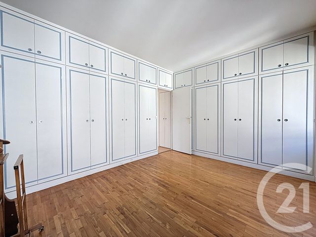 Appartement F4 à vendre - 4 pièces - 67.33 m2 - PARIS - 75011 - ILE-DE-FRANCE - Century 21 Agence De La Mairie