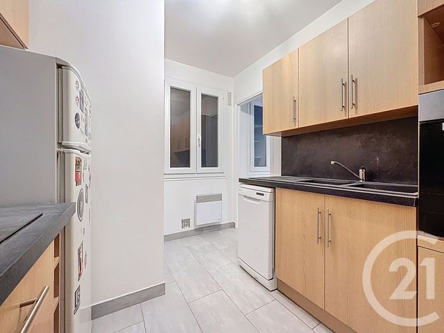 Appartement F3 à vendre - 3 pièces - 57.48 m2 - PARIS - 75011 - ILE-DE-FRANCE - Century 21 Agence De La Mairie