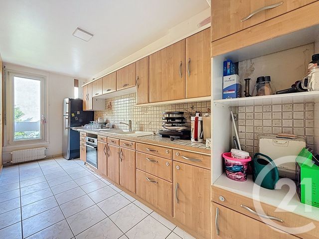 Appartement F3 à vendre - 3 pièces - 65.85 m2 - PARIS - 75011 - ILE-DE-FRANCE - Century 21 Agence De La Mairie