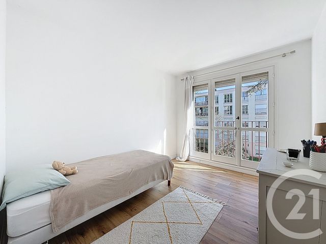 Appartement F4 à vendre - 5 pièces - 87.45 m2 - YERRES - 91 - ILE-DE-FRANCE - Century 21 Agence De La Mairie