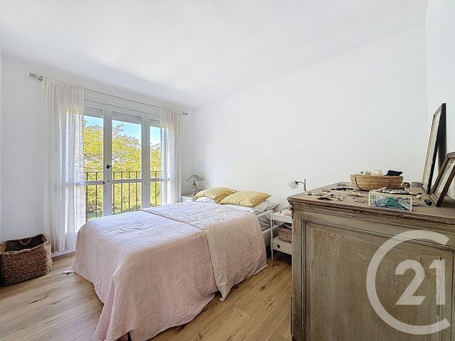 Appartement F4 à vendre - 5 pièces - 87.45 m2 - YERRES - 91 - ILE-DE-FRANCE - Century 21 Agence De La Mairie