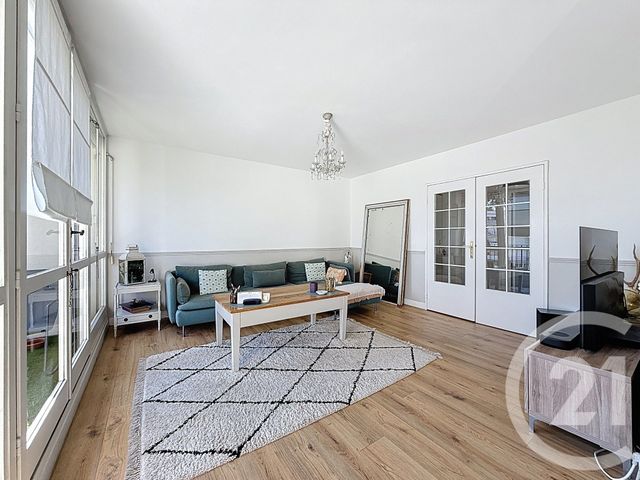 Appartement F4 à vendre - 5 pièces - 87.45 m2 - YERRES - 91 - ILE-DE-FRANCE - Century 21 Agence De La Mairie