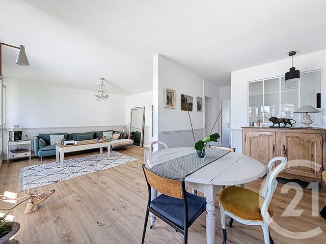 Appartement F4 à vendre - 5 pièces - 87.45 m2 - YERRES - 91 - ILE-DE-FRANCE - Century 21 Agence De La Mairie