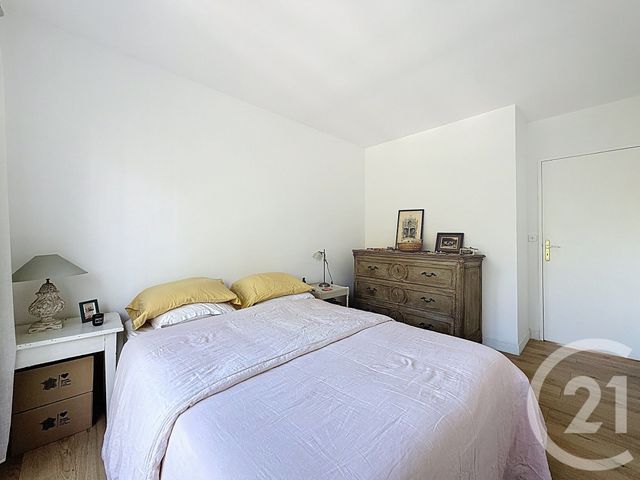 Appartement F4 à vendre - 5 pièces - 87.45 m2 - YERRES - 91 - ILE-DE-FRANCE - Century 21 Agence De La Mairie