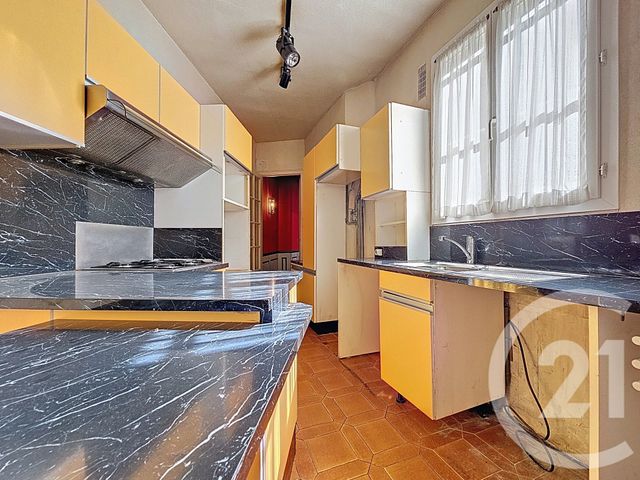 Afficher la photo en grand Appartement F5 à vendre - 5 pièces - 112.28 m2 - PARIS - 75011 - ILE-DE-FRANCE - Century 21 Agence De La Mairie