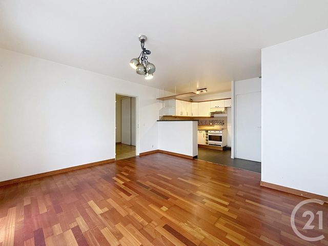 Appartement à vendre - 2 pièces - 44.52 m2 - SURESNES - 92 - ILE-DE-FRANCE - Century 21 Agence De La Mairie