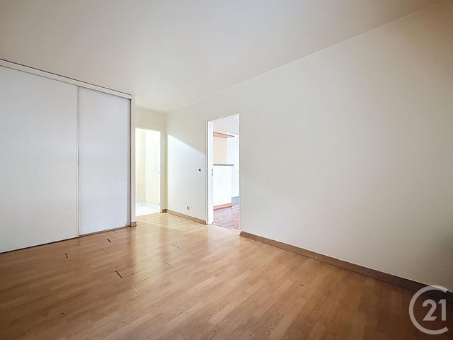 Appartement à vendre - 2 pièces - 44.52 m2 - SURESNES - 92 - ILE-DE-FRANCE - Century 21 Agence De La Mairie