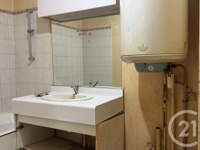 Appartement à vendre - 2 pièces - 44.52 m2 - SURESNES - 92 - ILE-DE-FRANCE - Century 21 Agence De La Mairie