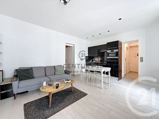 Appartement F2 à vendre - 2 pièces - 36.28 m2 - PARIS - 75011 - ILE-DE-FRANCE - Century 21 Agence De La Mairie