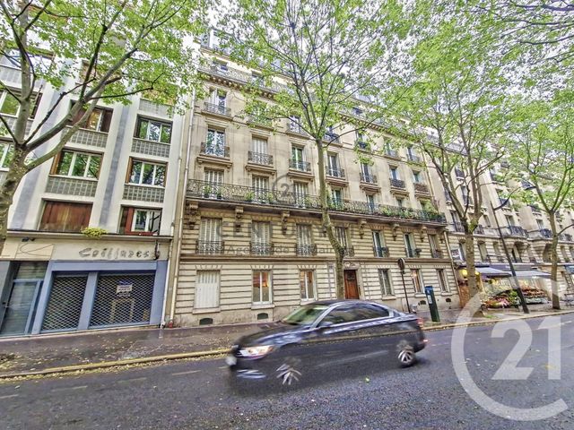 Appartement F2 à vendre - 2 pièces - 36.57 m2 - PARIS - 75019 - ILE-DE-FRANCE - Century 21 Agence De La Mairie