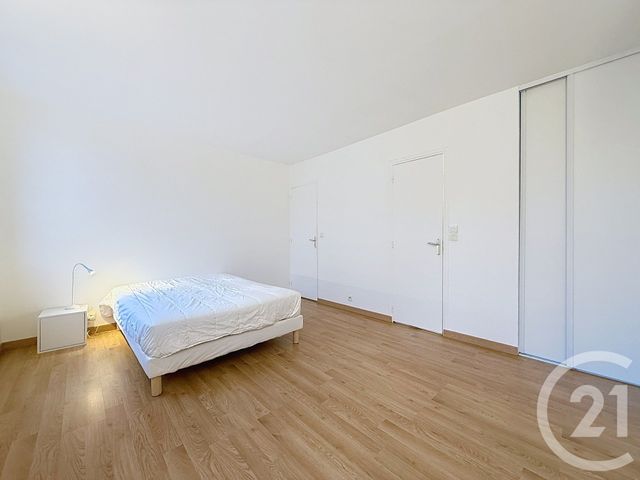 Appartement F2 à louer - 2 pièces - 54.7 m2 - PARIS - 75001 - ILE-DE-FRANCE - Century 21 Agence De La Mairie
