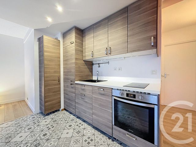 Appartement F2 à louer - 2 pièces - 54.7 m2 - PARIS - 75001 - ILE-DE-FRANCE - Century 21 Agence De La Mairie