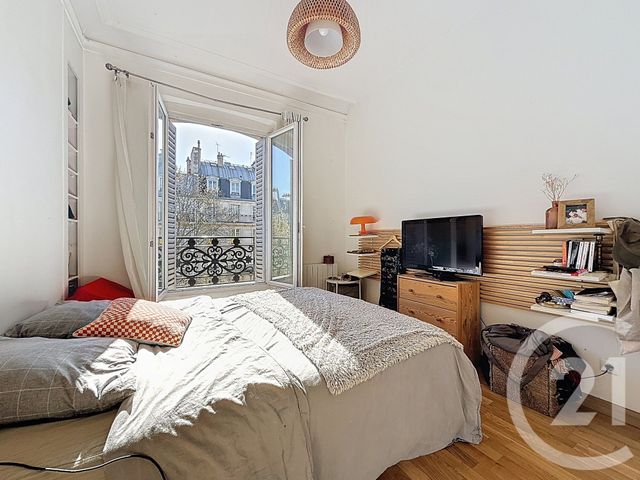 Appartement à vendre - 3 pièces - 49.56 m2 - PARIS - 75011 - ILE-DE-FRANCE - Century 21 Agence De La Mairie