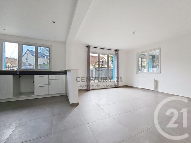 Appartement F3 à louer - 3 pièces - 60.0 m2 - SUCY EN BRIE - 94 - ILE-DE-FRANCE - Century 21 Agence De La Mairie