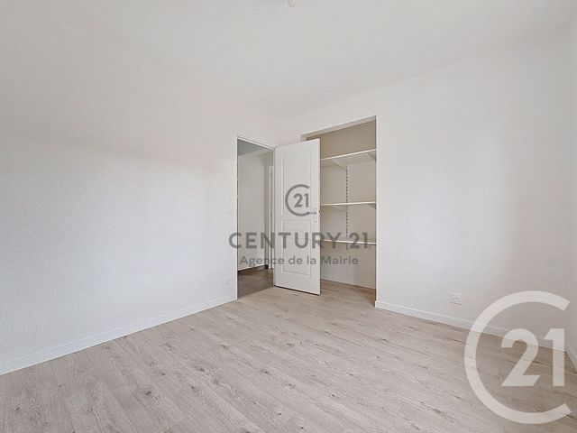 Appartement F3 à louer - 3 pièces - 60.0 m2 - SUCY EN BRIE - 94 - ILE-DE-FRANCE - Century 21 Agence De La Mairie