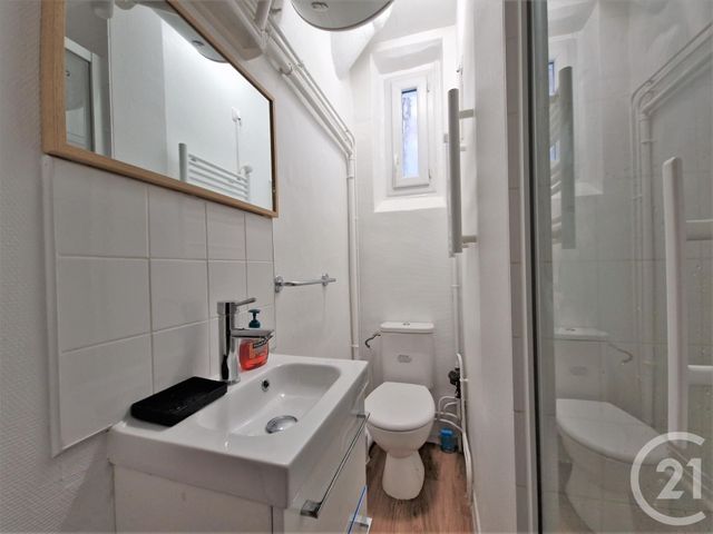 Appartement F2 à louer - 2 pièces - 23.76 m2 - PARIS - 75011 - ILE-DE-FRANCE - Century 21 Agence De La Mairie