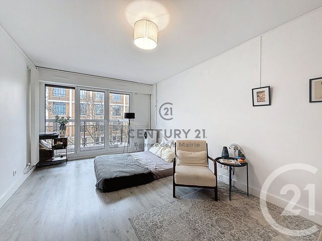 Appartement Studio à louer PARIS