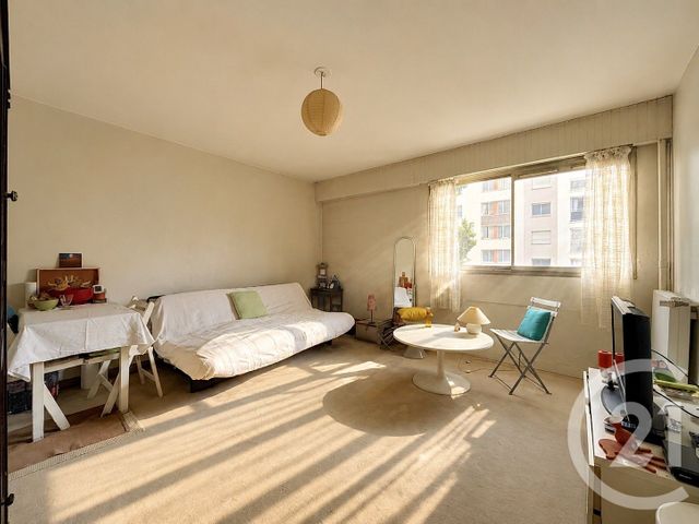 Appartement F1 à vendre PARIS