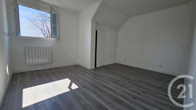 Appartement F3 à louer - 3 pièces - 63.02 m2 - SUCY EN BRIE - 94 - ILE-DE-FRANCE - Century 21 Agence De La Mairie