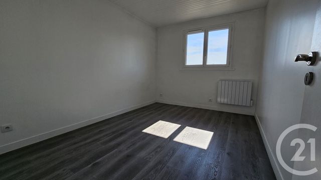 Appartement F3 à louer - 3 pièces - 63.02 m2 - SUCY EN BRIE - 94 - ILE-DE-FRANCE - Century 21 Agence De La Mairie