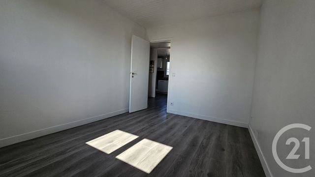 Appartement F3 à louer - 3 pièces - 63.02 m2 - SUCY EN BRIE - 94 - ILE-DE-FRANCE - Century 21 Agence De La Mairie