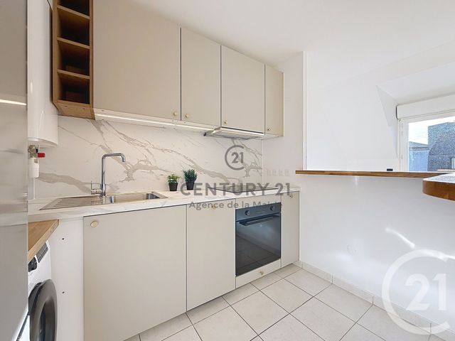 Appartement F2 à louer - 2 pièces - 44.31 m2 - ST MAUR DES FOSSES - 94 - ILE-DE-FRANCE - Century 21 Agence De La Mairie