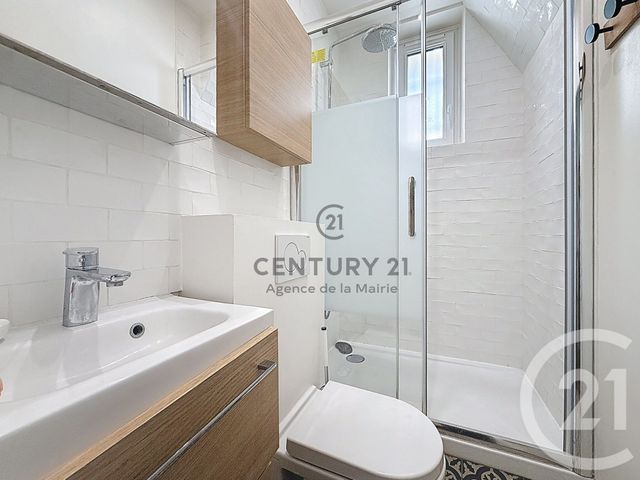 Appartement F2 à louer - 2 pièces - 42.72 m2 - PARIS - 75011 - ILE-DE-FRANCE - Century 21 Agence De La Mairie
