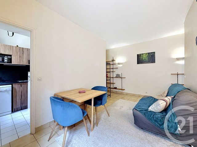 Appartement F3 à vendre - 3 pièces - 45.64 m2 - PARIS - 75011 - ILE-DE-FRANCE - Century 21 Agence De La Mairie