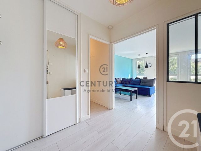 Appartement F2 à vendre - 2 pièces - 53.62 m2 - PARIS - 75011 - ILE-DE-FRANCE - Century 21 Agence De La Mairie