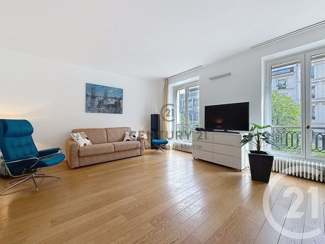 Appartement F2 à vendre - 2 pièces - 52.5 m2 - PARIS - 75011 - ILE-DE-FRANCE - Century 21 Agence De La Mairie