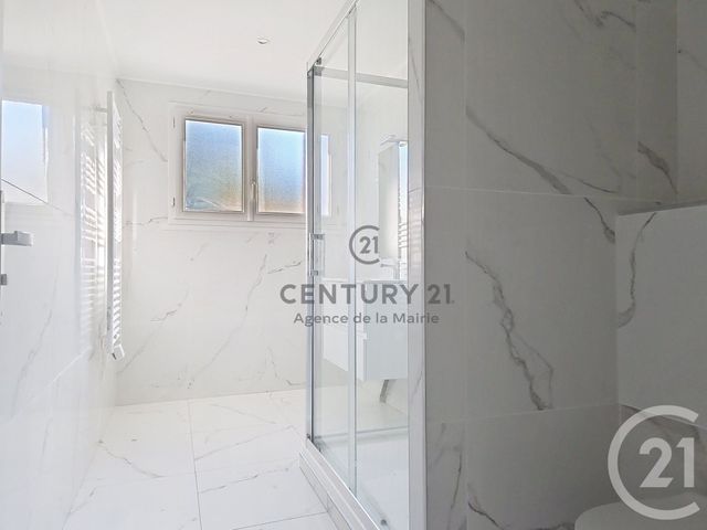 Appartement F2 à louer - 2 pièces - 42.0 m2 - DRANCY - 93 - ILE-DE-FRANCE - Century 21 Agence De La Mairie