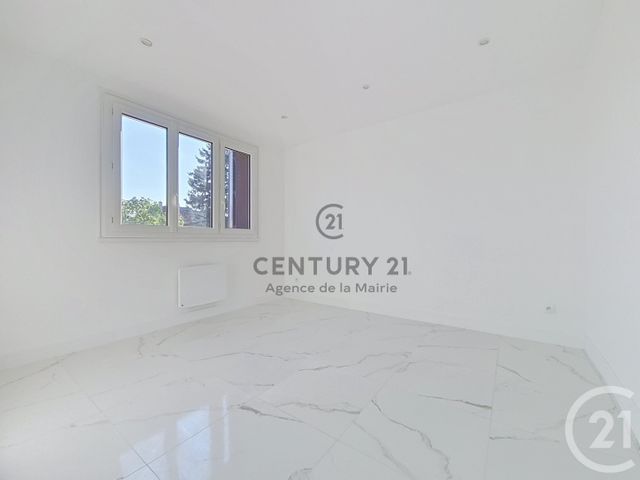 Appartement F3 à louer - 3 pièces - 64.43 m2 - DRANCY - 93 - ILE-DE-FRANCE - Century 21 Agence De La Mairie