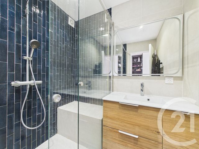 Appartement F4 à vendre - 4 pièces - 93.03 m2 - PARIS - 75011 - ILE-DE-FRANCE - Century 21 Agence De La Mairie