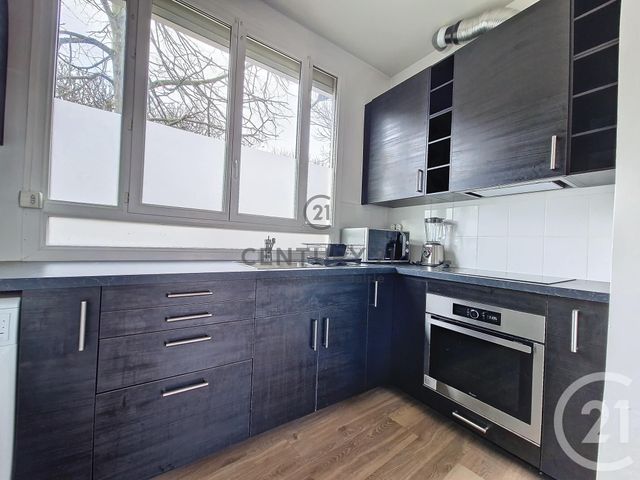 Appartement F2 à louer - 2 pièces - 37.25 m2 - IVRY SUR SEINE - 94 - ILE-DE-FRANCE - Century 21 Agence De La Mairie