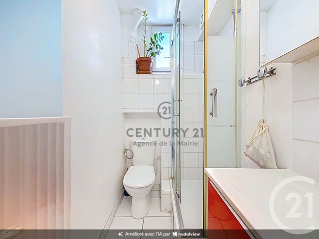 Appartement F2 bis à vendre - 2 pièces - 56.0 m2 - PARIS - 75011 - ILE-DE-FRANCE - Century 21 Agence De La Mairie