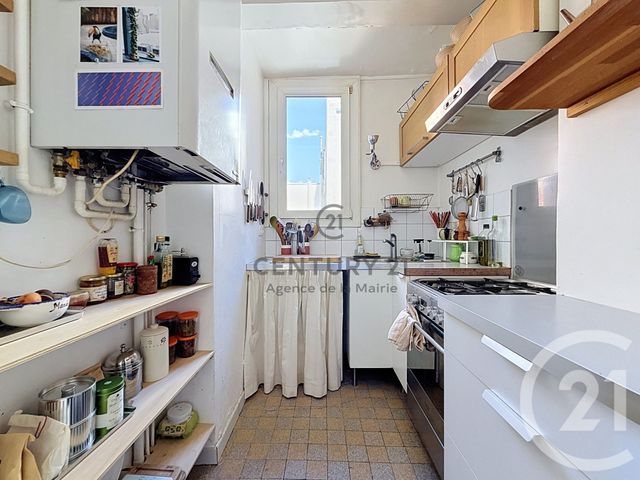 Appartement F2 bis à vendre - 2 pièces - 56.0 m2 - PARIS - 75011 - ILE-DE-FRANCE - Century 21 Agence De La Mairie