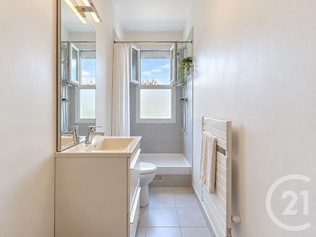 Appartement à vendre - 2 pièces - 36.58 m2 - PARIS - 75011 - ILE-DE-FRANCE - Century 21 Agence De La Mairie